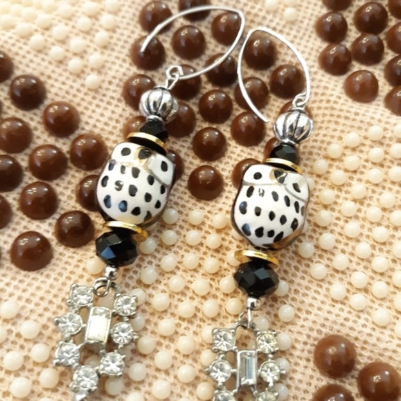 Ceramic Owl & Vintage Rhinestone Drop Earrings NWT - Picture 6 of 9